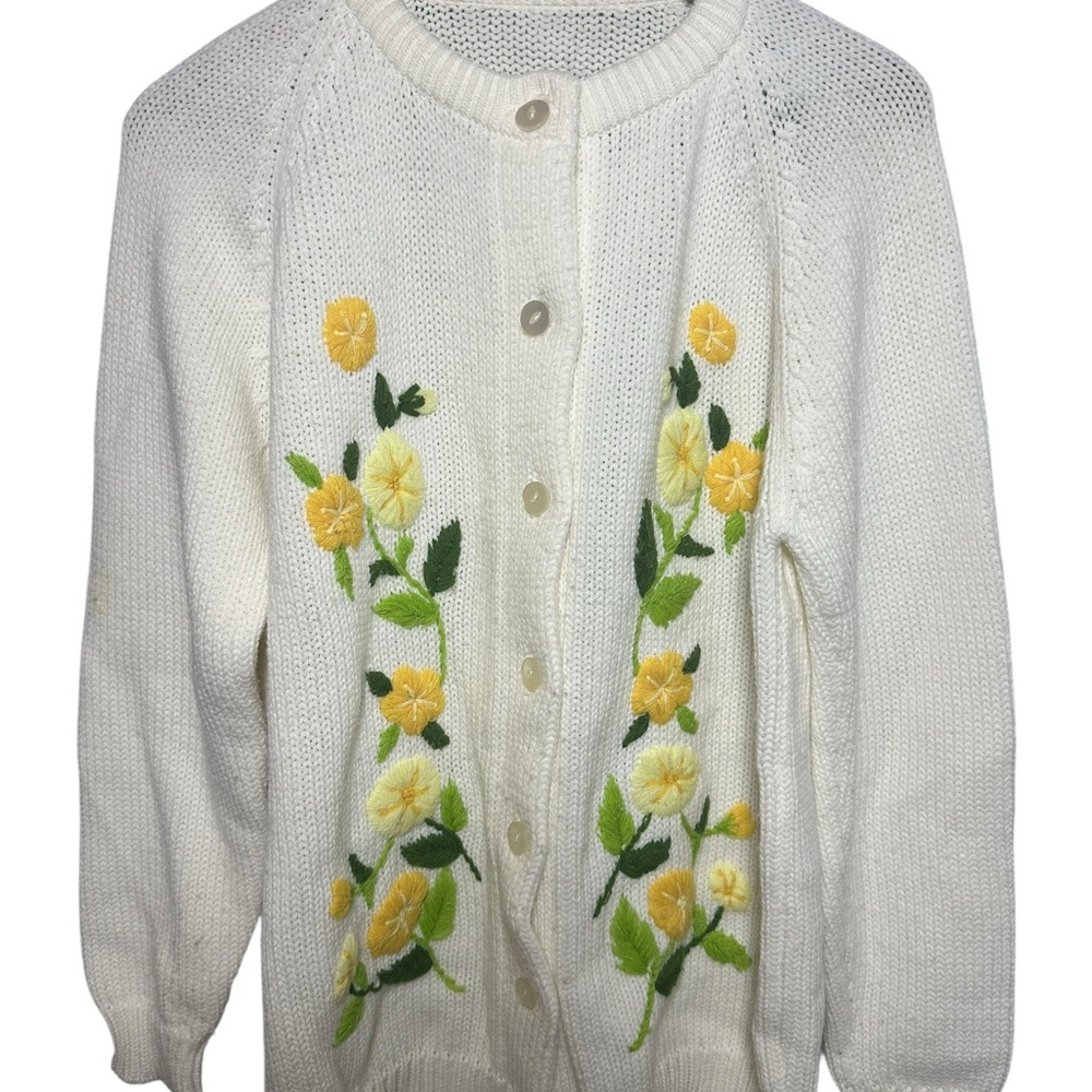 Vtg 70’s Yellow Floral Embroidered White Sweater Cardigan Buttoned Grandma L/XL